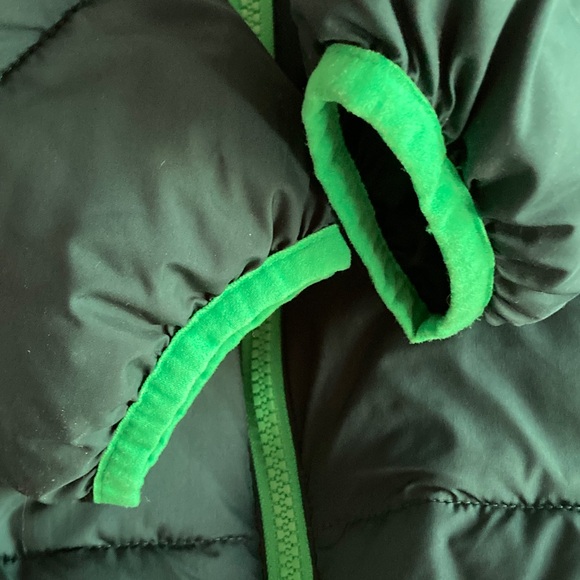 Under Armour Pronto Puffer Jacket. Size 10 / 12 - Picture 10 of 14